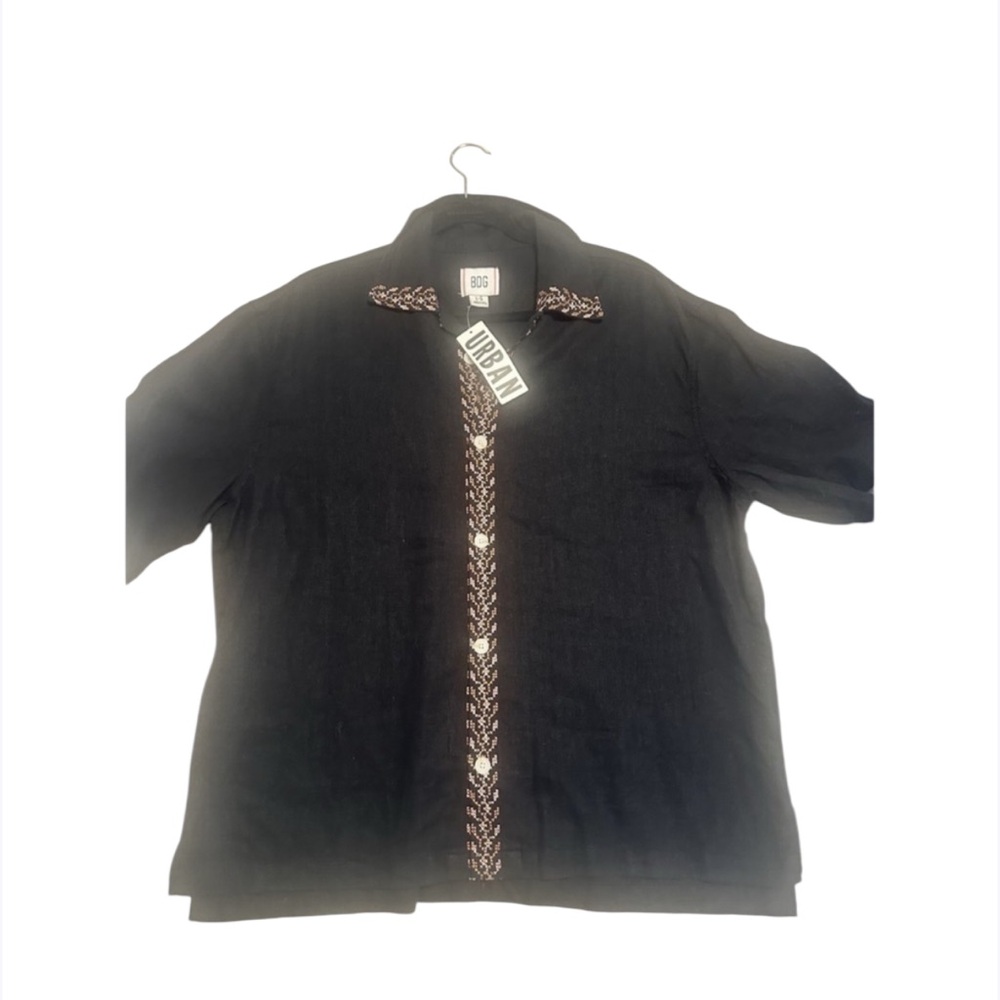 BDG Urban Linen Souvenir Button-Down Shirt Black Size L